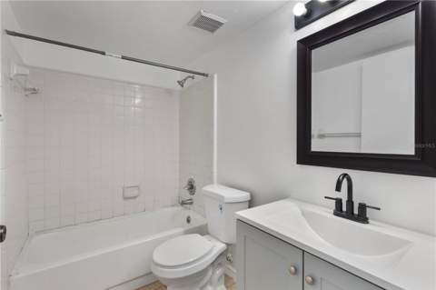 7200 SW 8th Avenue #H48, Gainesville FL - photo 11 of 35