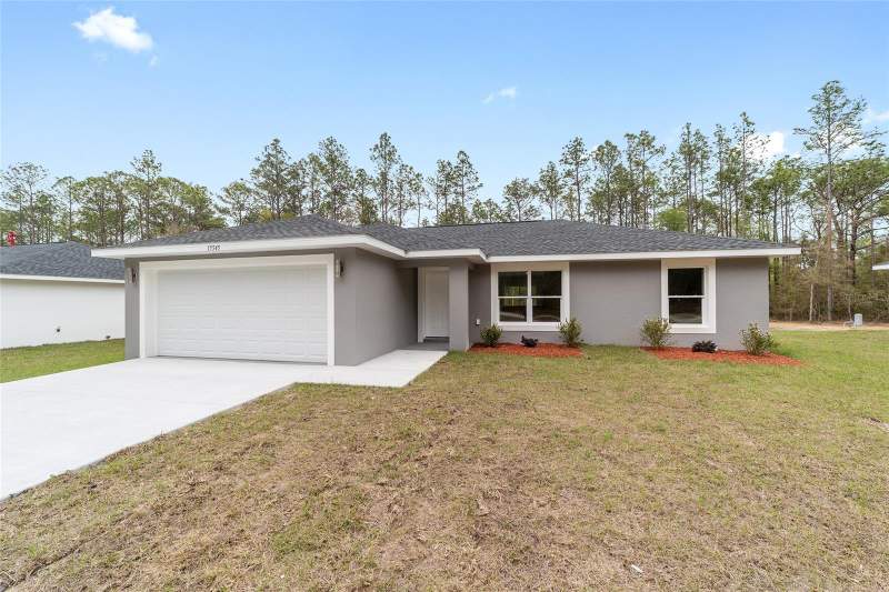 3 bedroom Single Family Residence at 24272 NW Aspen Lane, Rainbow Lakes Estate, Dunnellon — photo 2