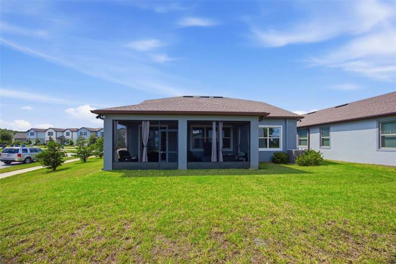 4 bedroom Single Family Residence at 19271 Mossy Pine Drive, K-Bar Ranch Prcl M, Tampa — photo 3