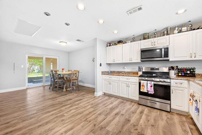 3 bedroom Single Family Residence at 10330 Licorice Way, Lake Ridge Village, Orlando — photo 5