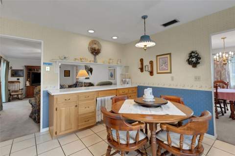 402 Aberdeen Court, Lakeland FL - photo 10 of 35