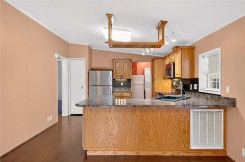 2722 Vindale Road, Tavares FL - photo 11 of 67
