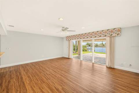 513 Harbor Drive, Indian Rocks Beach FL - photo 15 of 48