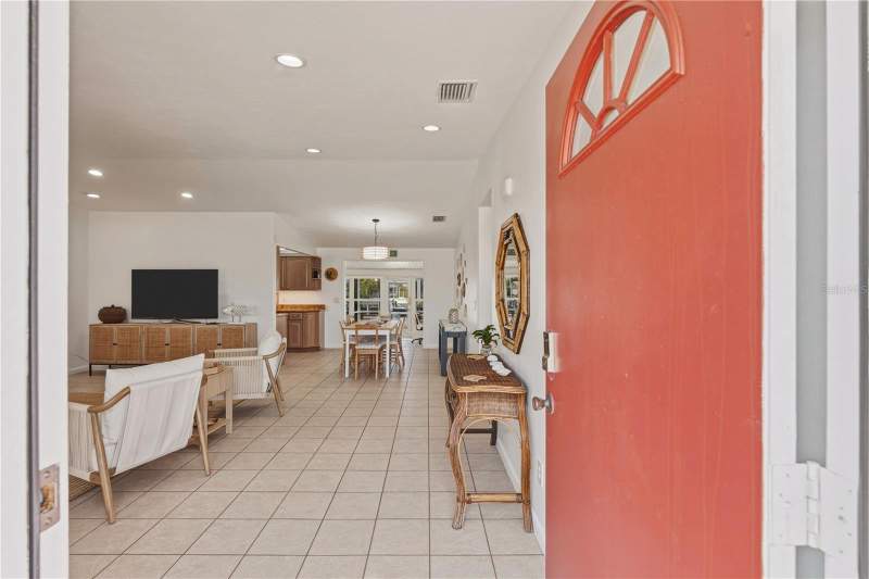 3 bedroom Single Family Residence at 21277 Edgewater Drive, Port Charlotte Sec 039, Port Charlotte — photo 3