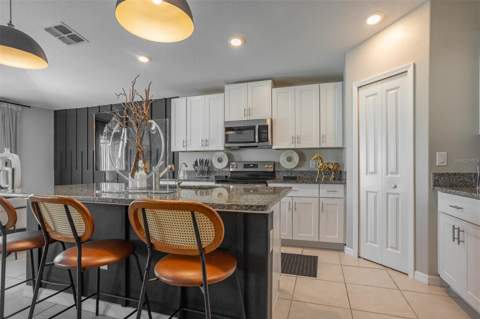 15415 Miller Creek Drive, Sun City Center FL - photo 12 of 42