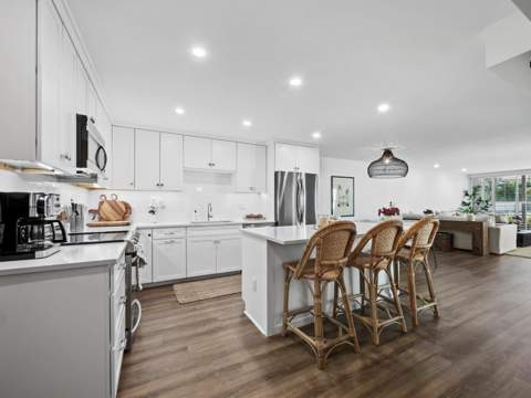 5055 Gulf Of Mexico Drive #115, Longboat Key FL - photo 10 of 41