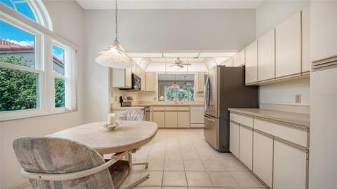 3374 W Chelmsford Court #9, Sarasota FL - photo 10 of 37