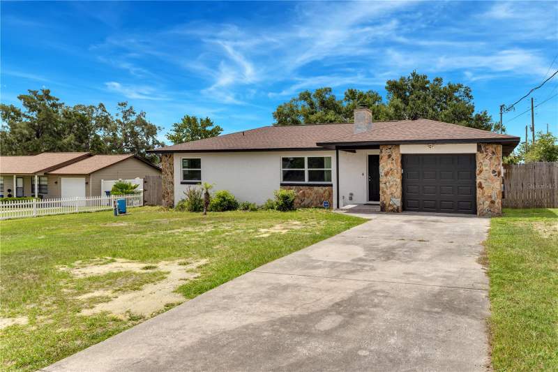 3 bedroom Single Family Residence at 712 OAK LANE, GROVELAND LITTLE OAKS, GROVELAND — photo 1