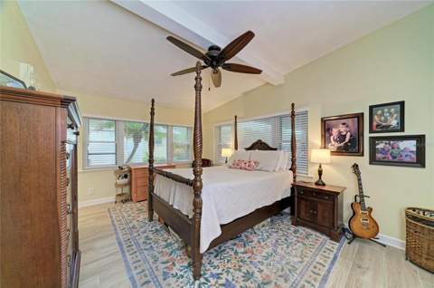 126 Holly Avenue, Sarasota FL - photo 19 of 39