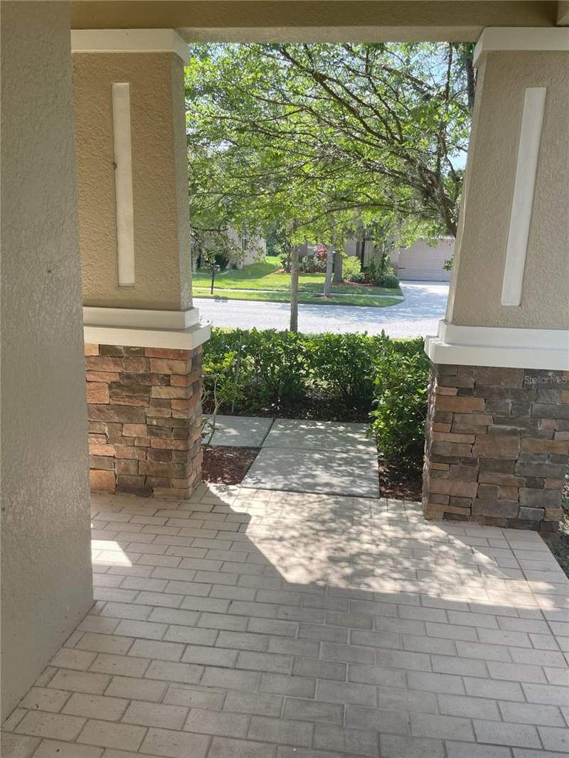 5 bedroom Single Family Residence at 10649 Pictorial Park Drive, Easton Park Ph 3, Tampa — photo 3