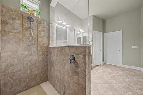 10325 Palladio Drive, New Port Richey FL - photo 19 of 84