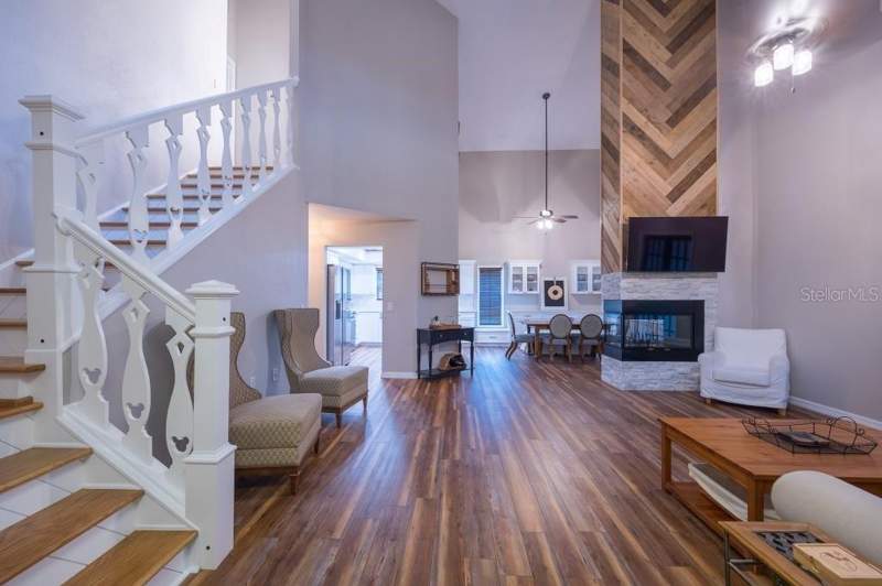 8 bedroom Single Family Residence at 13219 Tyrone Street, Long Lake Estates, Hudson — photo 2