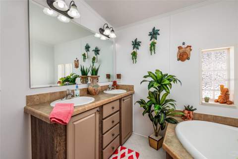 134 Americana Court #216, St Petersburg FL - photo 16 of 55
