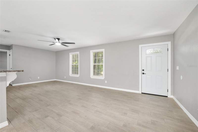 3 bedroom Single Family Residence at 5805 NW 16th Street, Ocala Rdg Un 13, Ocala — photo 4