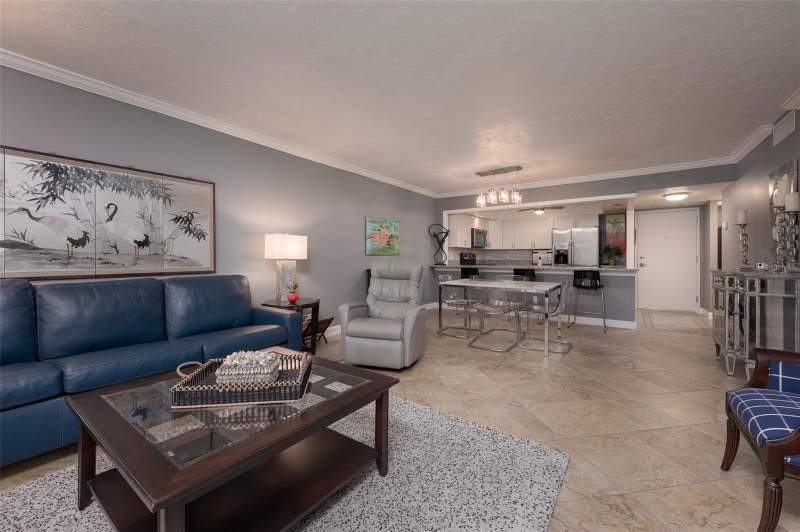 1 bedroom Condominium at 101 S Gulfstream Avenue #12C, Dolphin Tower, Sarasota — photo 5