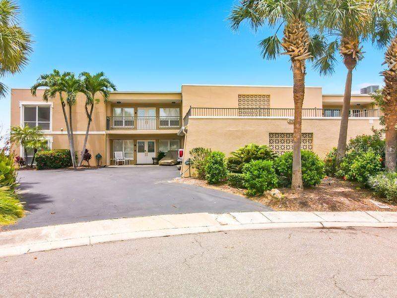 2 bedroom Condominium at 210 Dolphin Point #C, 210 Dolphin Point Condo, Clearwater Beach — photo 2