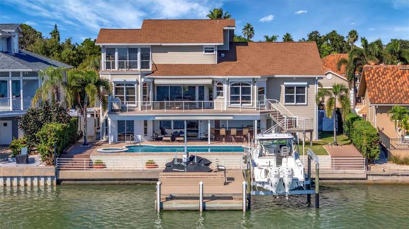 5 bedroom Single Family Residence at 5918 Skimmer Point Boulevard, Skimmer Point Ph II, Gulfport — photo 4