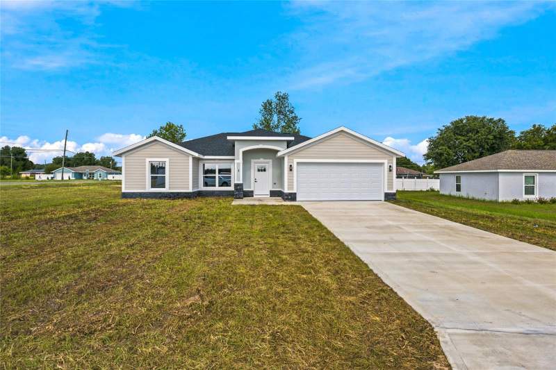 3 bedroom Single Family Residence at 1 Dogwood Drive Pass, Silver Spgs Shores Un 18, Ocala — photo 1