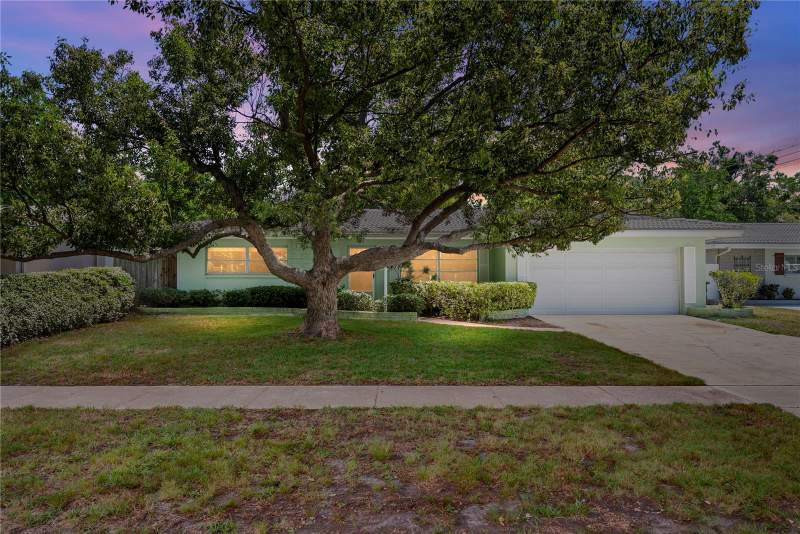 1413 EMBASSY DRIVE home for sale in Imperial Park