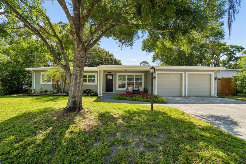 12417 N ROME AVENUE home for sale in Tampas North Side Country Cl