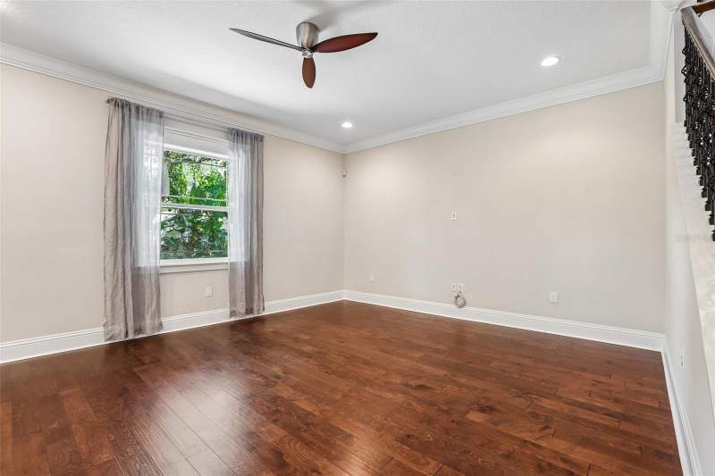 5 bedroom Single Family Residence at 3627 E Clark Circle, Bel Mar Rev Unit 5, Tampa — photo 5
