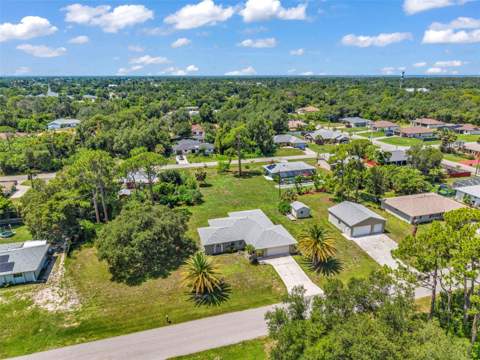 18521 Quaint Avenue, Port Charlotte FL - photo 8 of 36