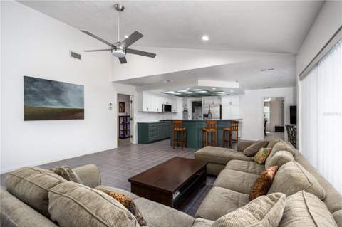 4616 NW 57th Drive, Gainesville FL - photo 21 of 45