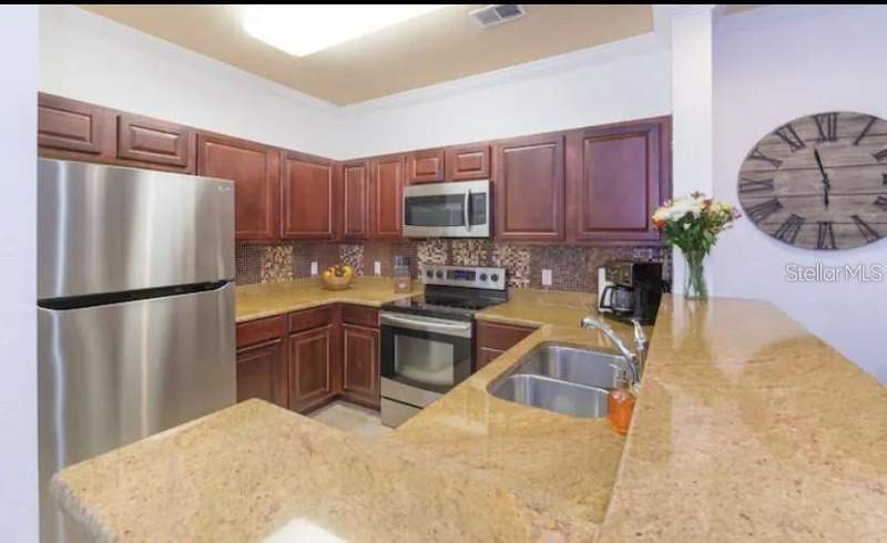 2 bedroom Condo - Hotel at 8020 Tuscany Way #6106, Tuscana 2 Condo, Davenport — photo 4