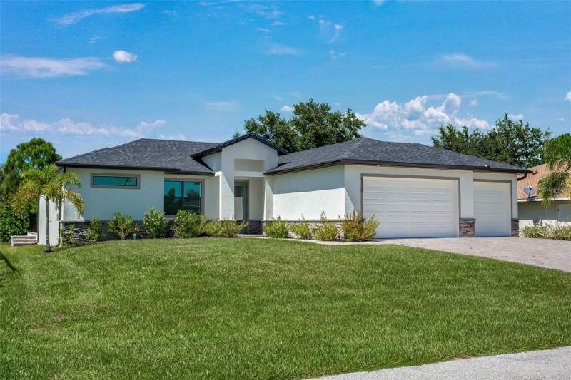4 bedroom Single Family Residence at 9179 Ravel Street, Port Charlotte Sec 058, Port Charlotte — photo 3
