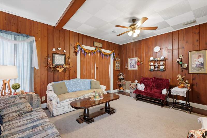 4 bedroom Single Family Residence at 1601 6th Street, Atzroth Add To Palmetto, Palmetto — photo 5