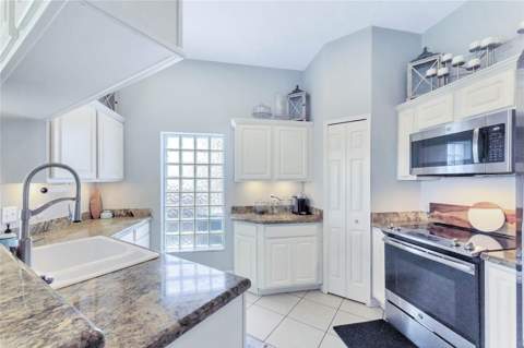 7204 Bay Club Way, Orlando FL - photo 7 of 30