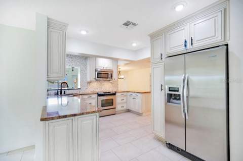 3108 Troy Drive, Orlando FL - photo 10 of 51