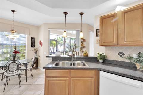 4533 Cinnamon Drive #2707, Sarasota FL - photo 12 of 32