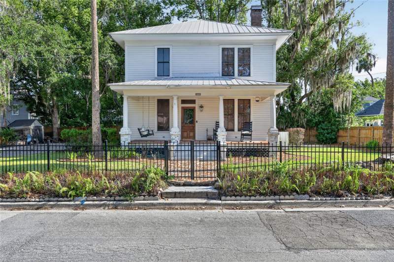3 bedroom Single Family Residence at 819 SE 2nd Street, Caldwells Add, Ocala — photo 2