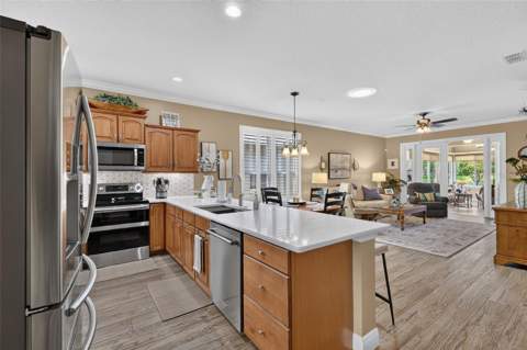 8021 Saint James Way, Mount Dora FL - photo 17 of 46