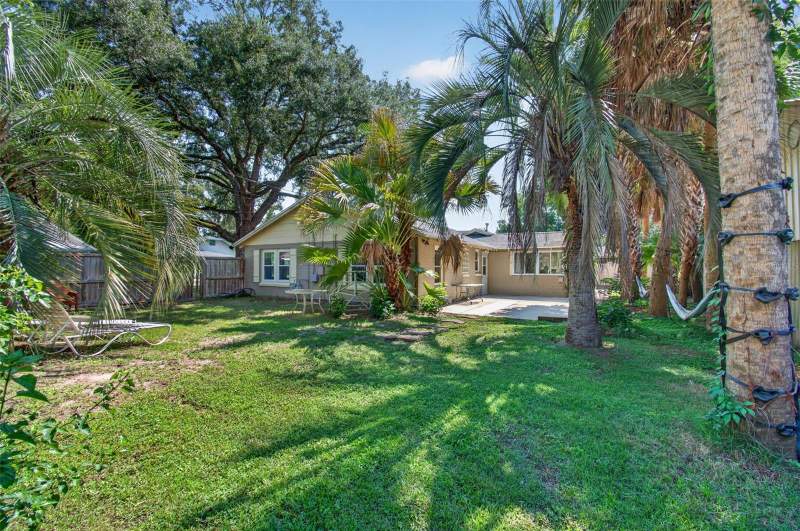 3 bedroom Single Family Residence at 715 NW 22nd Avenue, Gainesville Town Of Pine Park, Gainesville — photo 4