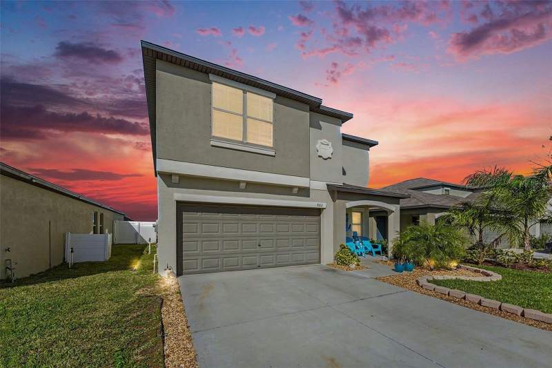 5 bedroom Single Family Residence at 882 Olive Conch Street, Shell Cove Ph 1, Ruskin — photo 2