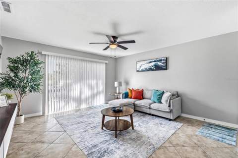 2744 Hidden Lake Boulevard #C, Sarasota FL - photo 7 of 29