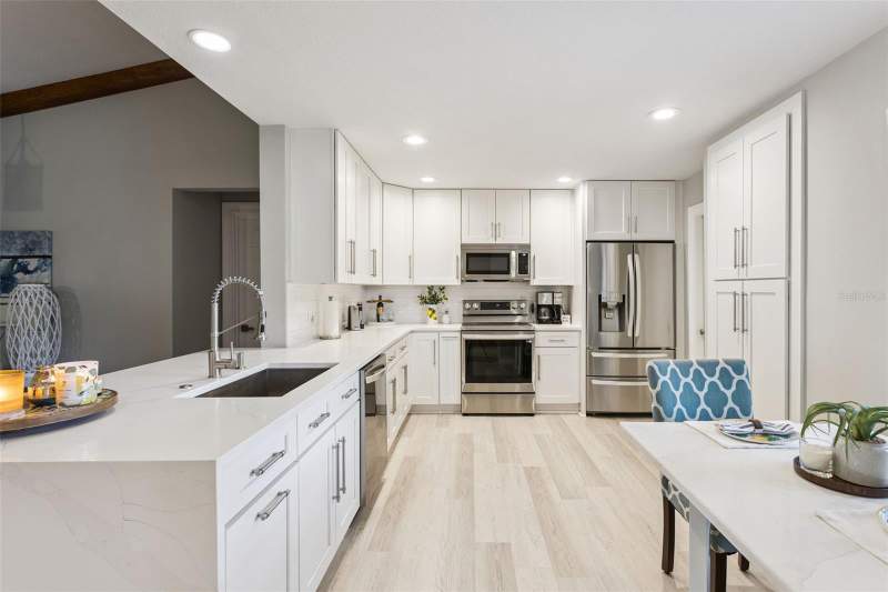 4 bedroom Single Family Residence at 1708 CREOLE COURT, MAGNOLIA SPGS, ORLANDO — photo 3