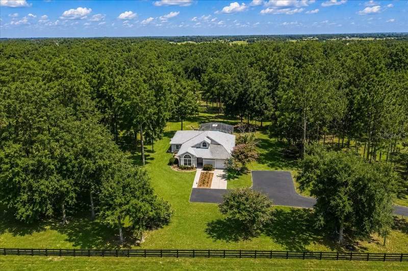 4 bedroom Single Family Residence at 855 NW 75th Terrace, Derby Farms, Ocala — photo 3