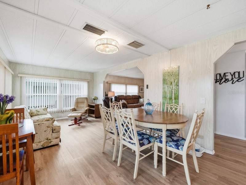 2 bedroom Mobile Home at 1100 Belcher Road #20, Fairway Village Mobile Home Park Unrec, Largo — photo 3