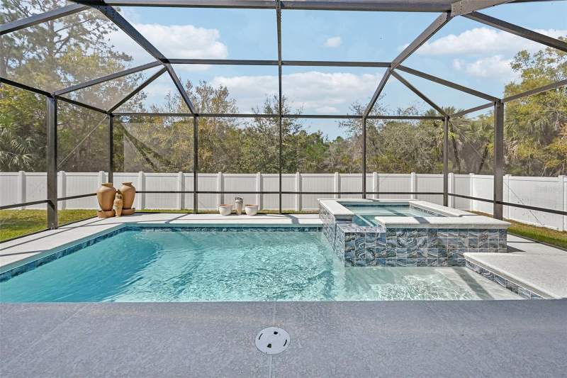 3 bedroom Single Family Residence at 3955 Oak Hollow Avenue, Oak Hollow Estates, Vero Beach — photo 2