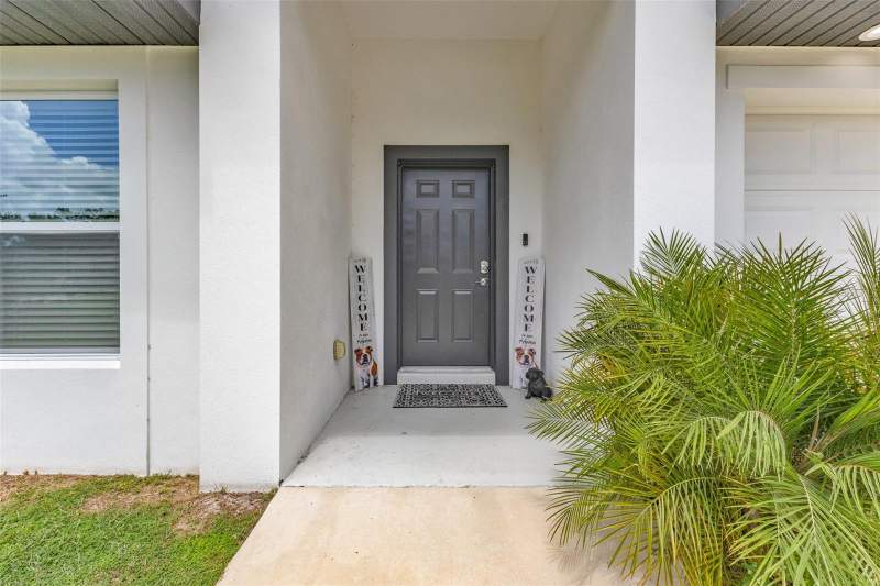 3 bedroom Single Family Residence at 203 Cayuga Street, Port Charlotte Sec 030, Port Charlotte — photo 2