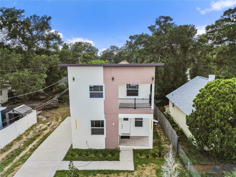 4 bedroom Single Family Residence at 2141 Upton Court, Seminole Heights Add, St Petersburg — photo 2