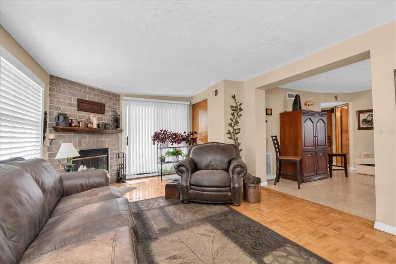 2 bedroom Single Family Residence at 3227 48th Avenue, Thunderbird Hill, St Petersburg — photo 5