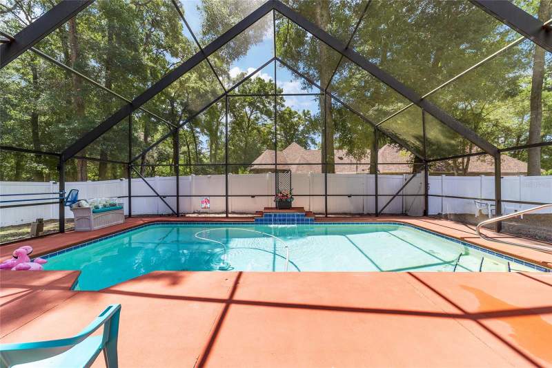4 bedroom Single Family Residence at 5300 NE 2nd Lane, Oronoque, Ocala — photo 3
