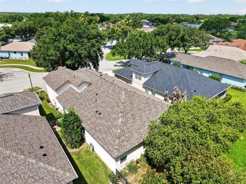 3 bedroom Single Family Residence at 8051 Saint James Way, Country Club Of Mount Dora, Mount Dora — photo 4