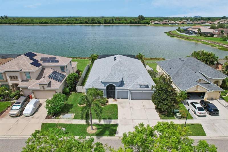809 SEMINOLE SKY DRIVE home for sale in Bahia Lakes