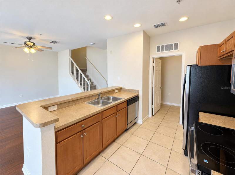 2 bedroom Condominium at 2334 Grand Central Parkway #9, Estates/Pk Central Condo, Orlando — photo 5
