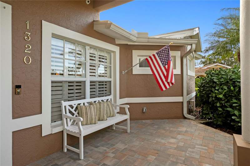 4 bedroom Single Family Residence at 1320 52nd Avenue, Ponderosa Of Shore Acres, St Petersburg — photo 4